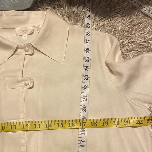 Soft Surroundings White Silk Button Down Front‎ Long Sleeve Woman’s Top - Picture 8 of 8